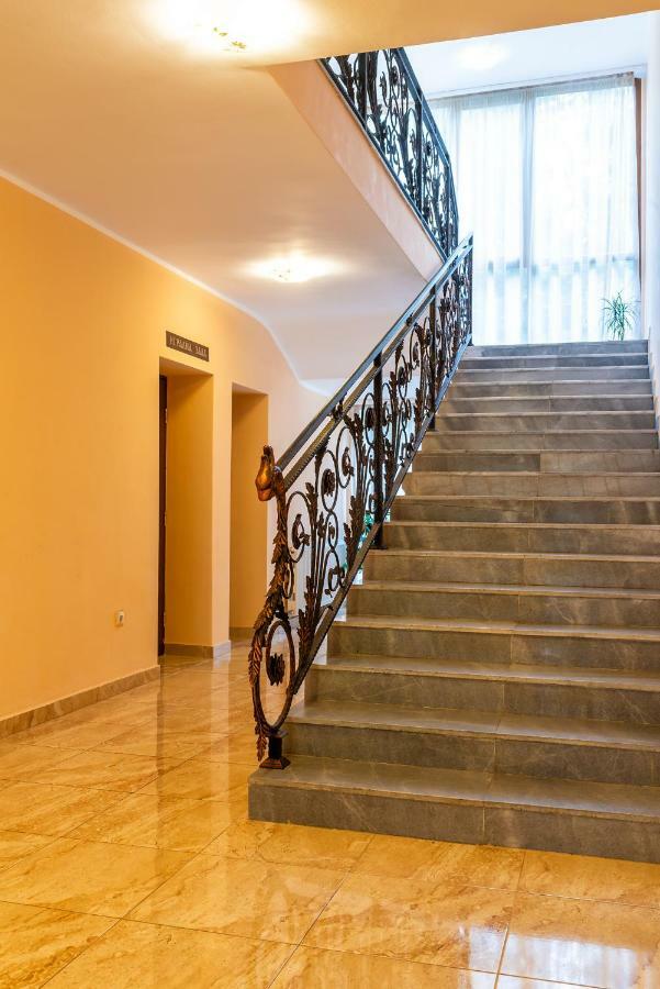 Hotel Bendida Panichishte Εξωτερικό φωτογραφία
